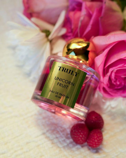 Eau de Parfum Unicorn Fruit: aroma a algodón de azúcar, azúcar espumoso y caramelo suave.